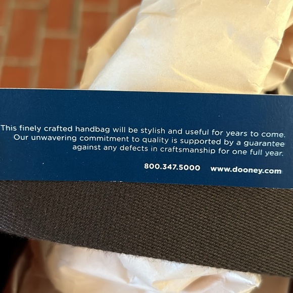 Dooney and Bourke beautiful never used Go 2 Tote! Tonal light brown/dark brown - Picture 10 of 10